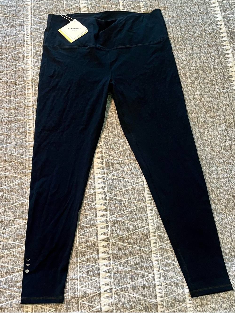 Elastique Athletics L'Original 27" Leggings Black NWT XL MicroPerle